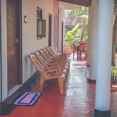 Hikka Surf Hostel Hikkaduwa Dış mekan fotoğraf